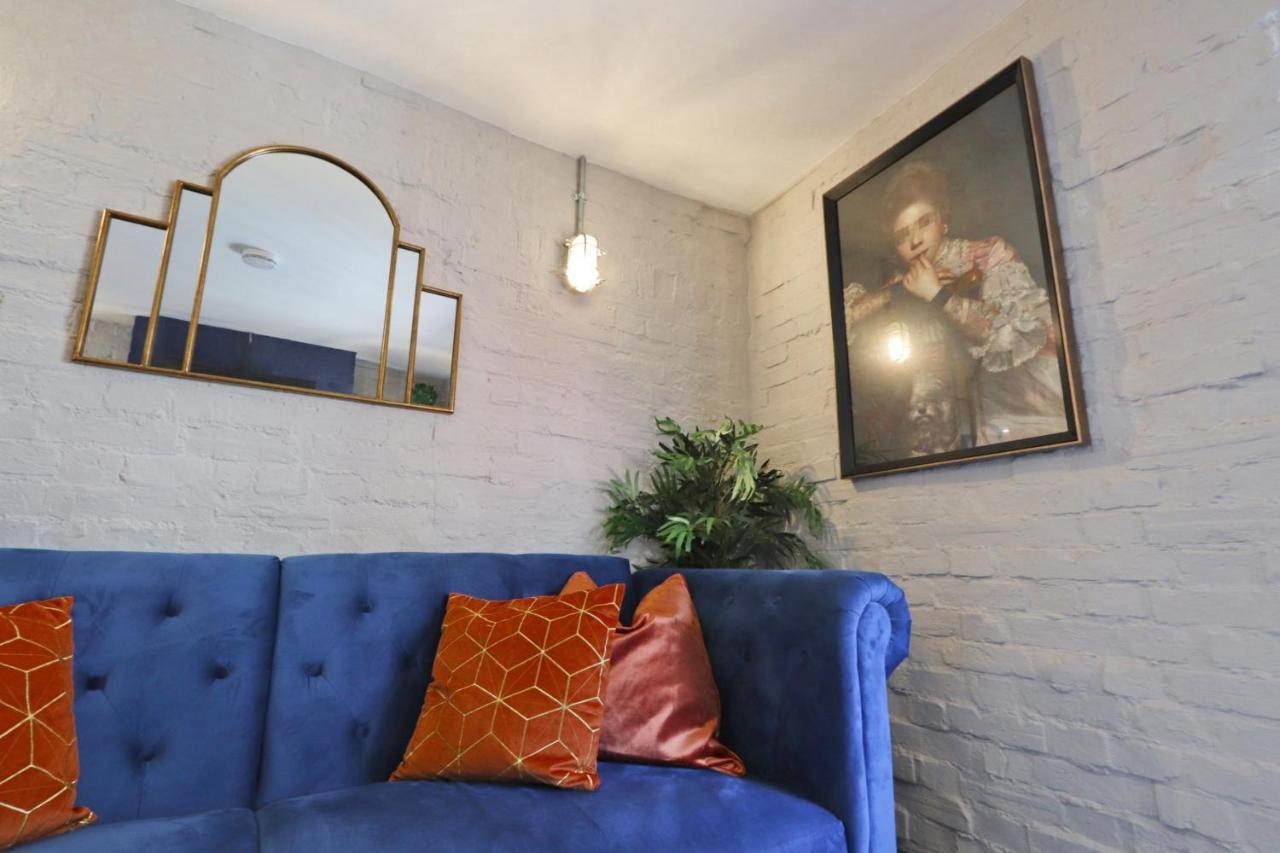 Quirky And Cool Christmas Steps 2 Bed Apartment Bristol Exterior photo
