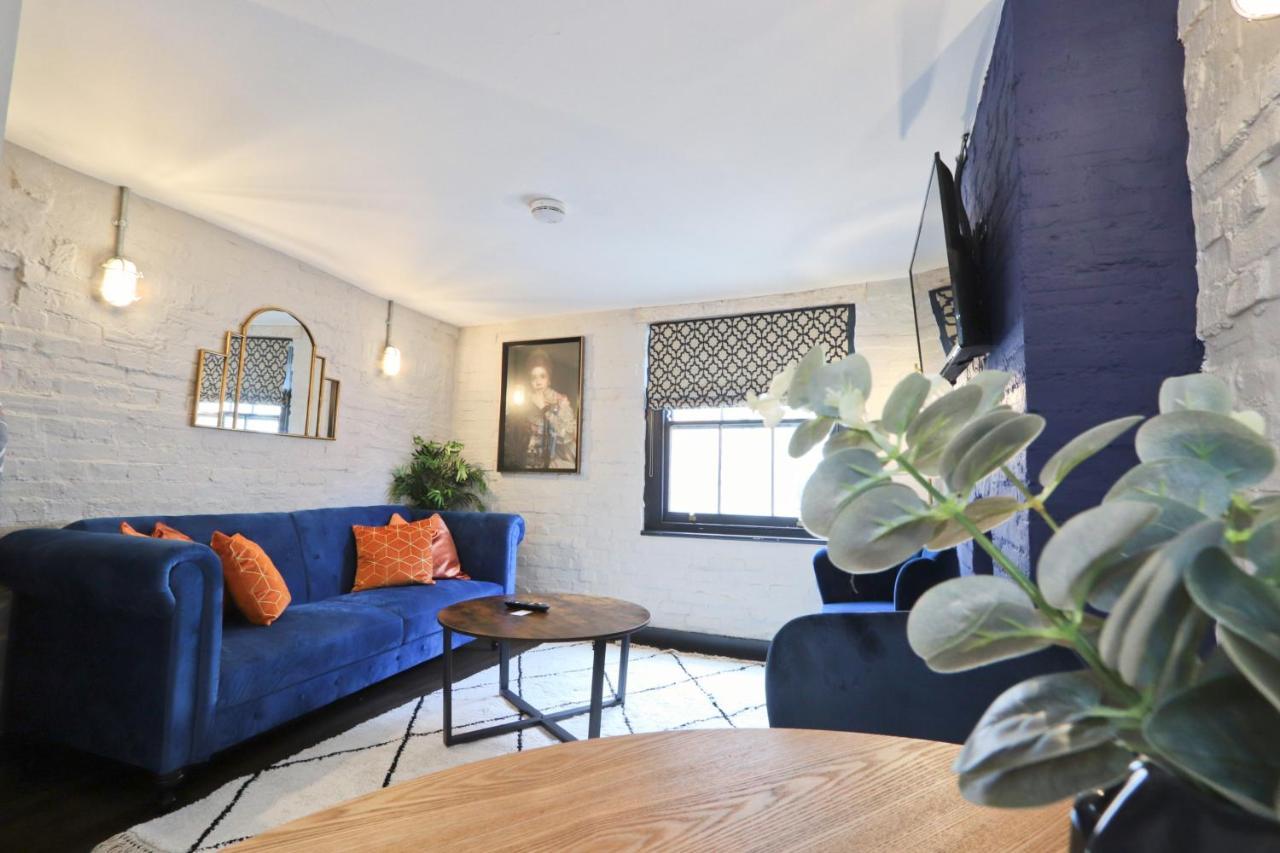 Quirky And Cool Christmas Steps 2 Bed Apartment Bristol Exterior photo