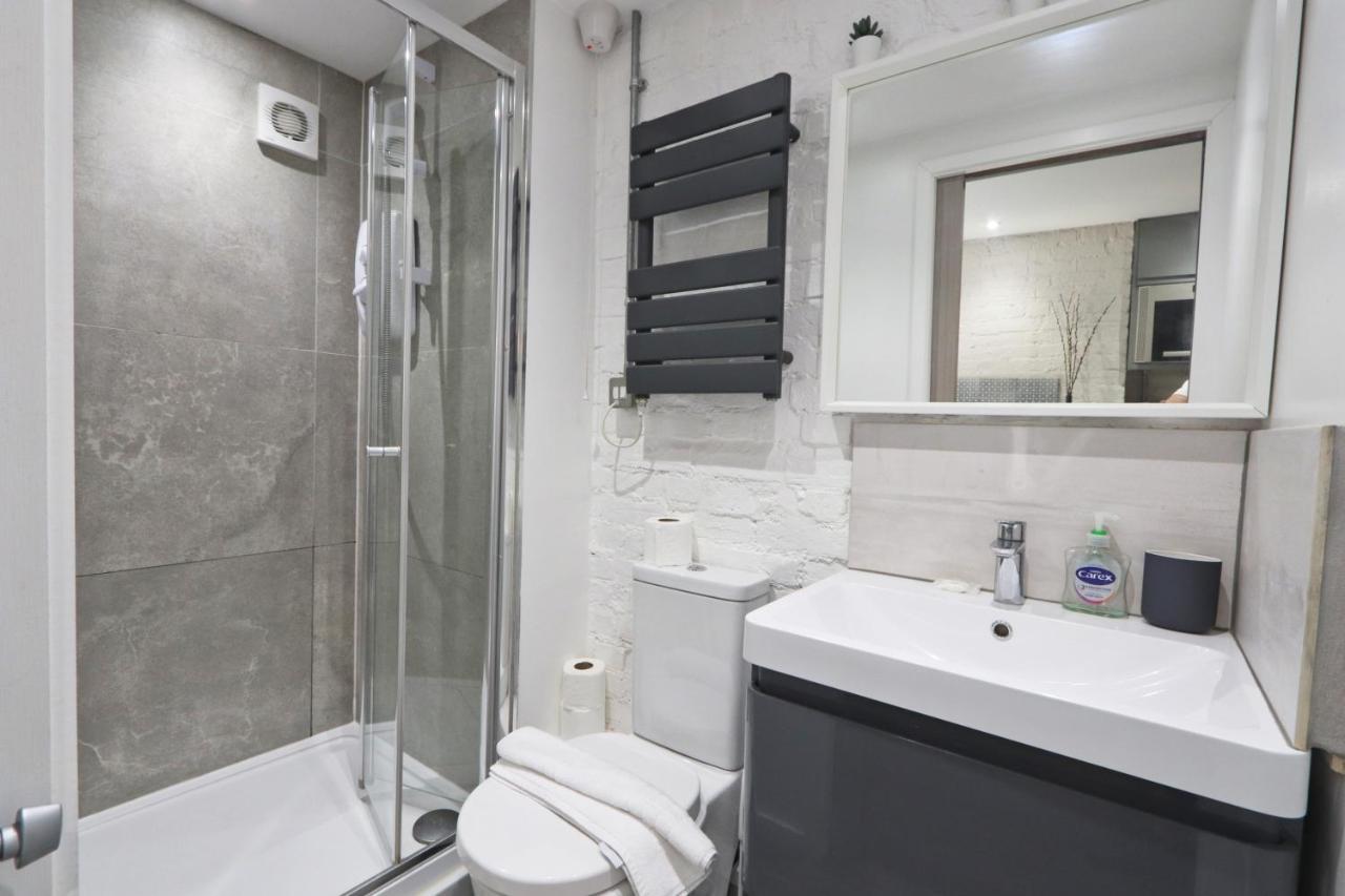Quirky And Cool Christmas Steps 2 Bed Apartment Bristol Exterior photo