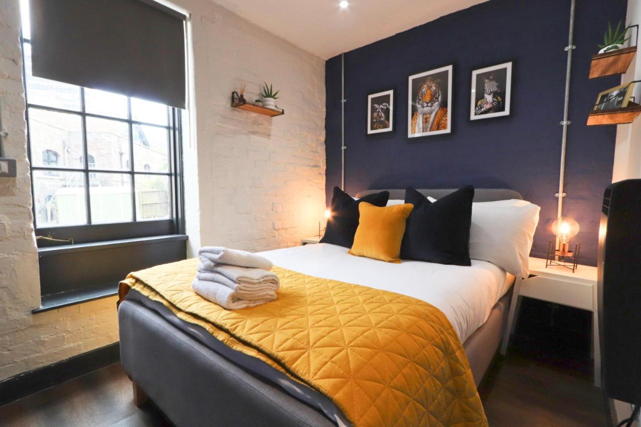 Quirky And Cool Christmas Steps 2 Bed Apartment Bristol Exterior photo
